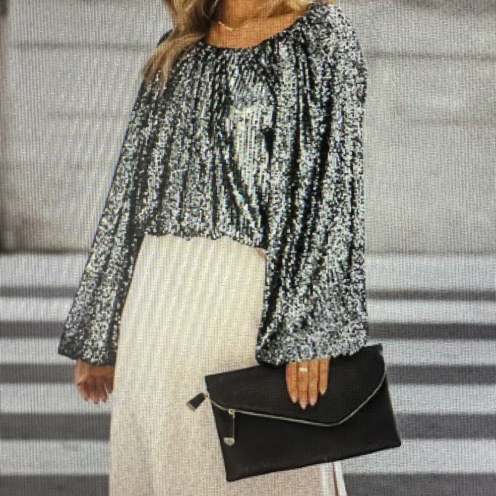 VICI Sequin Nighttime Billowed Blouse